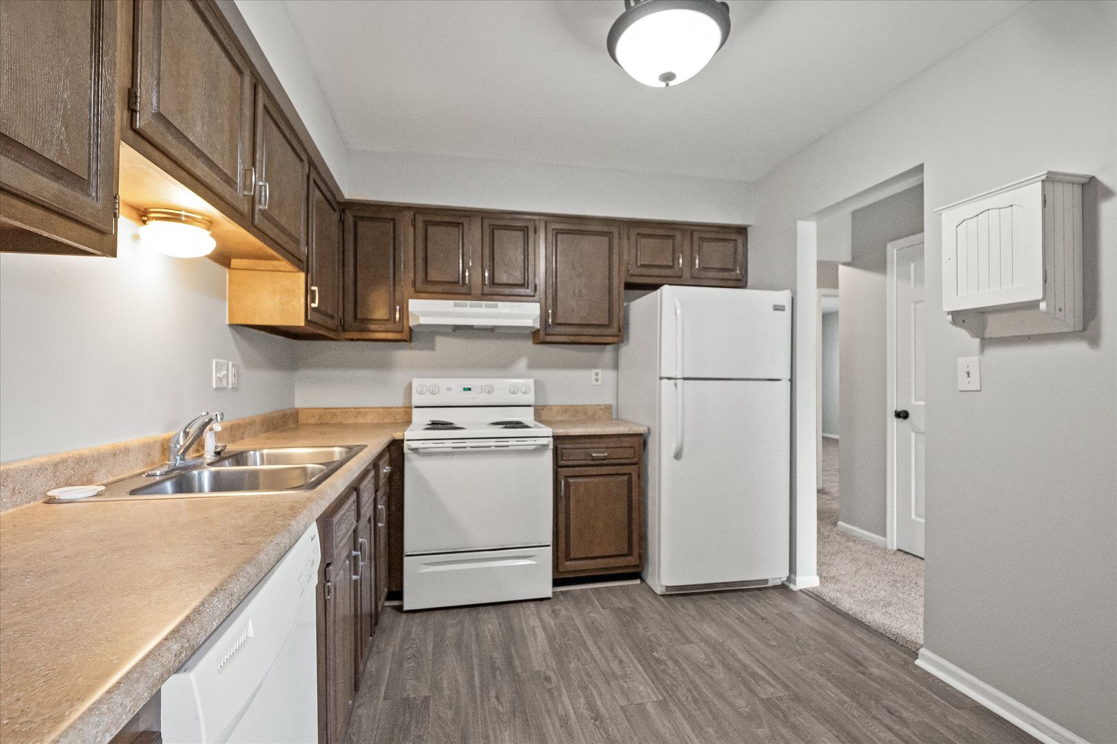 Grand Blanc Apartment: 12273 Woodside Drive