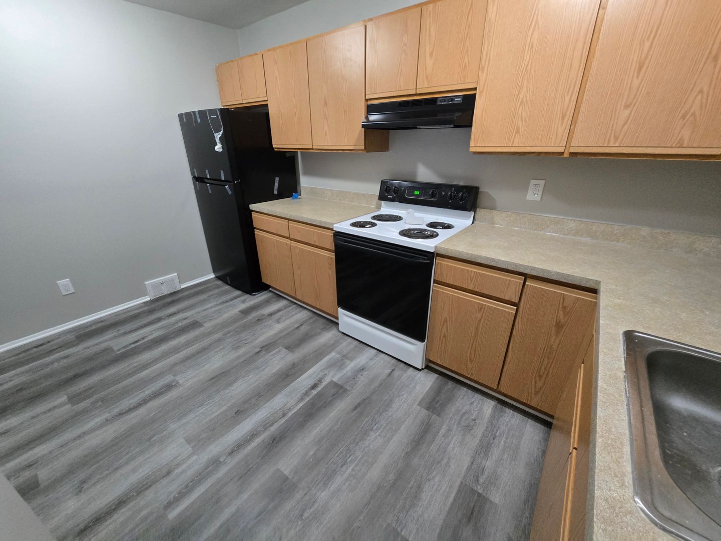 Ferndale Apartment: 455 W Marshall