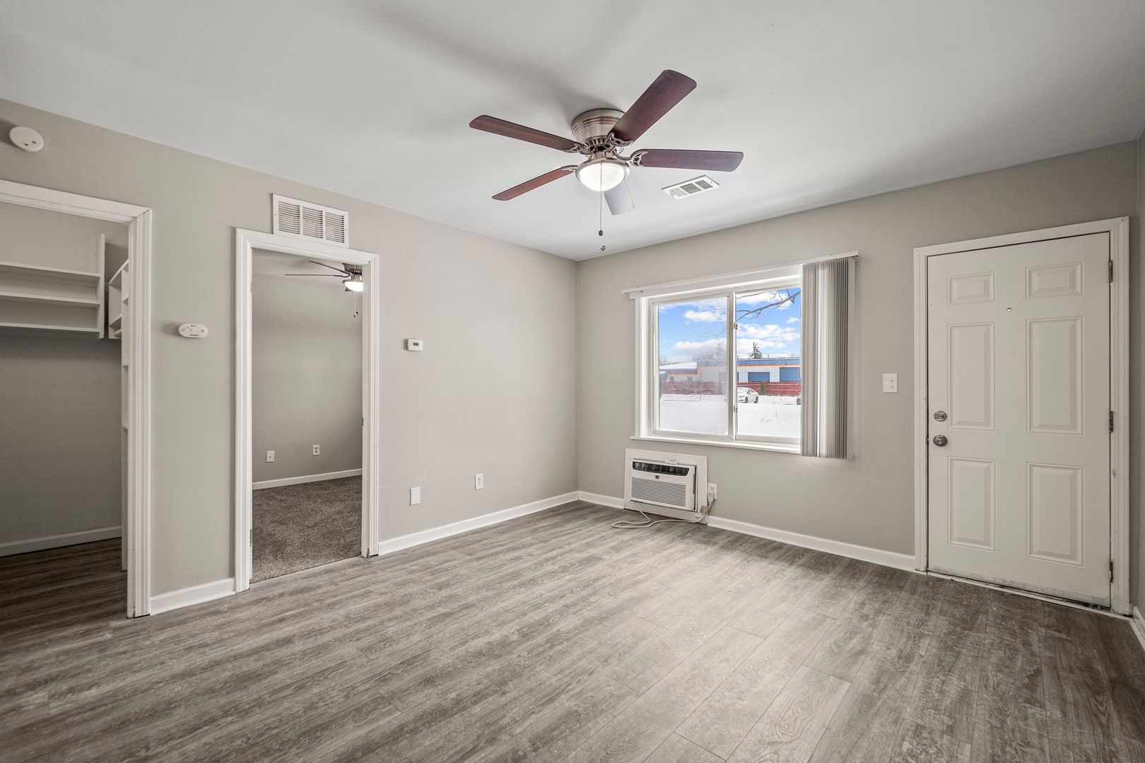 Troy Apartment: 1071 Rochester Rd.