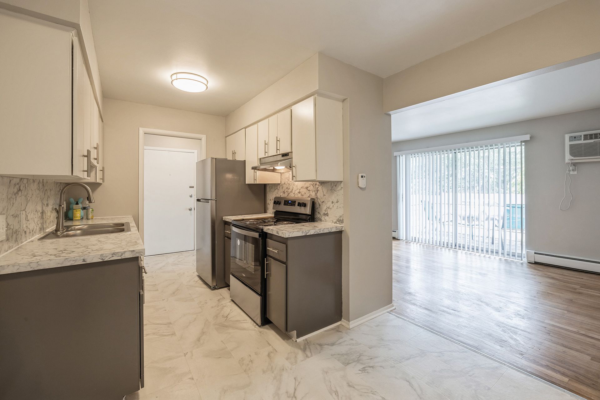 Ann Arbor Apartment: 1533 Pine Valley Boulevard