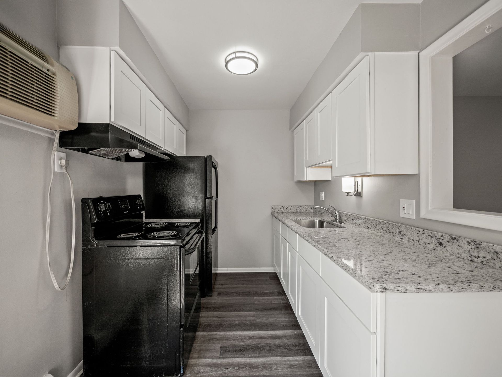 Utica Apartment: 8310 Hall Rd.