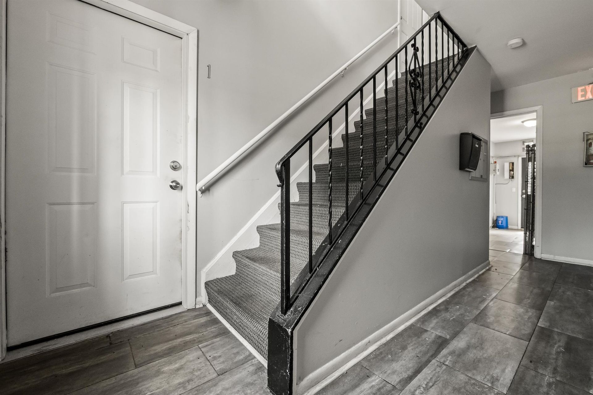 Sterling Hill Apartments (51501 Mound LLC) 10 of 12