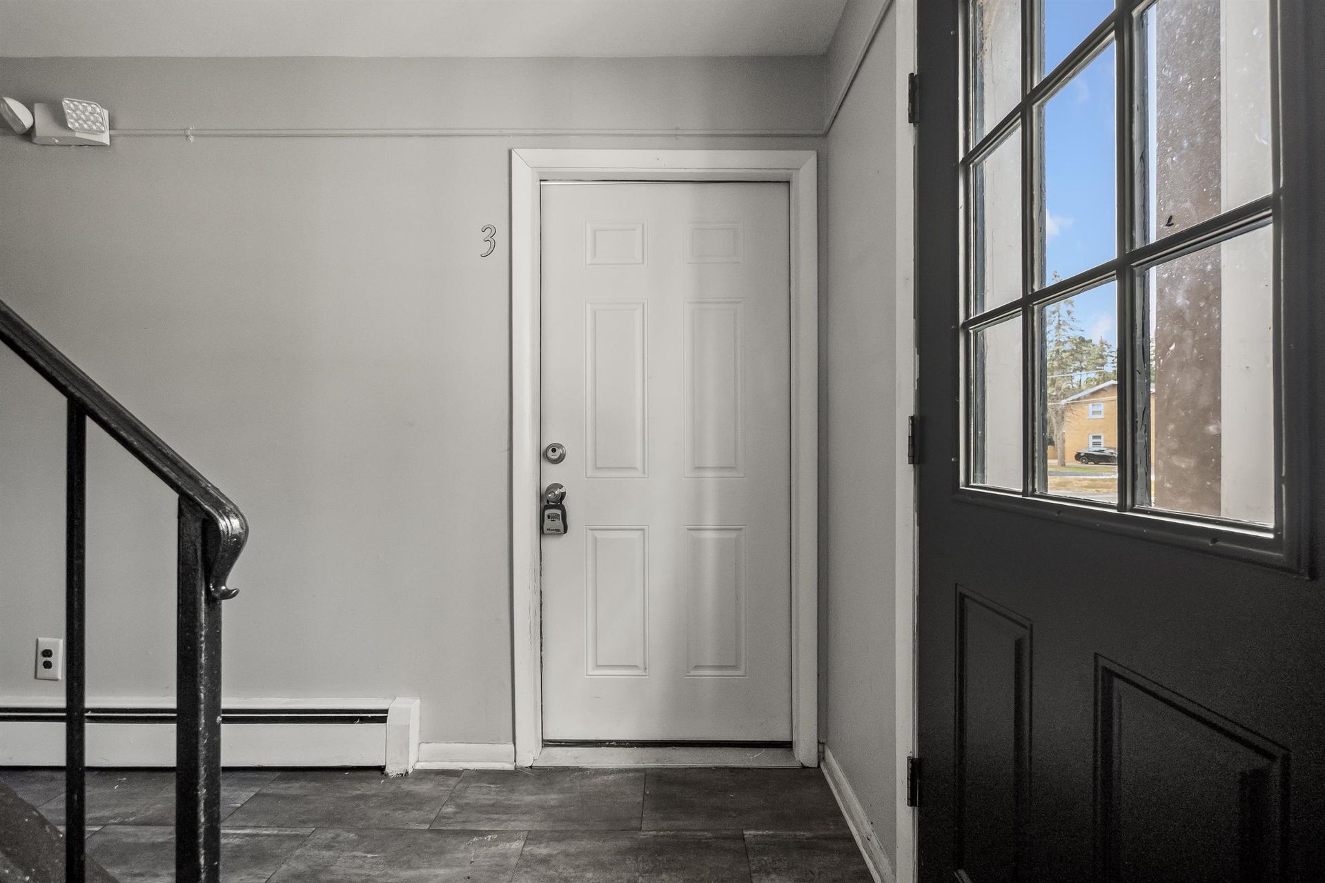 Sterling Hill Apartments (51501 Mound LLC) 11 of 12