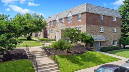 We currently have 2 bedrooms available - Ask about our newly remodeled rentals! – photo 1