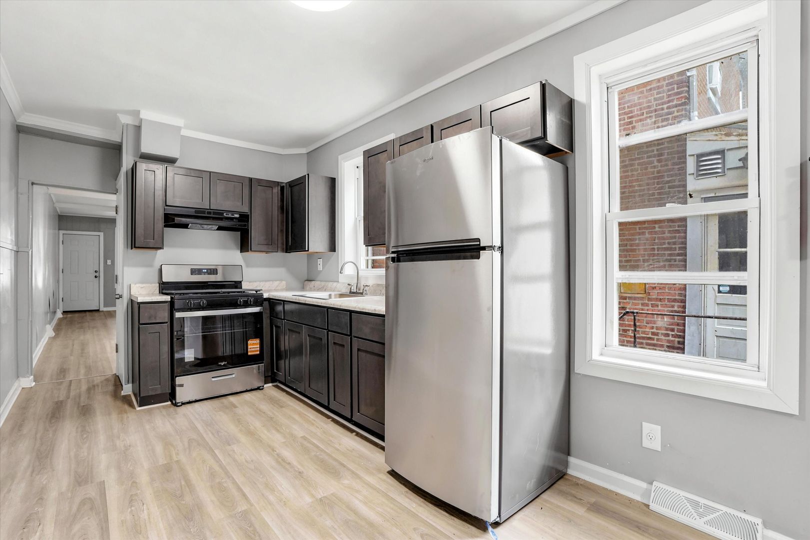 Trenton House: 118 Kent St