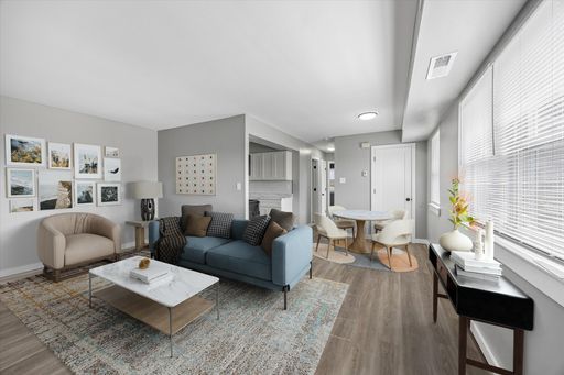 Beautiful Renovated Apartments