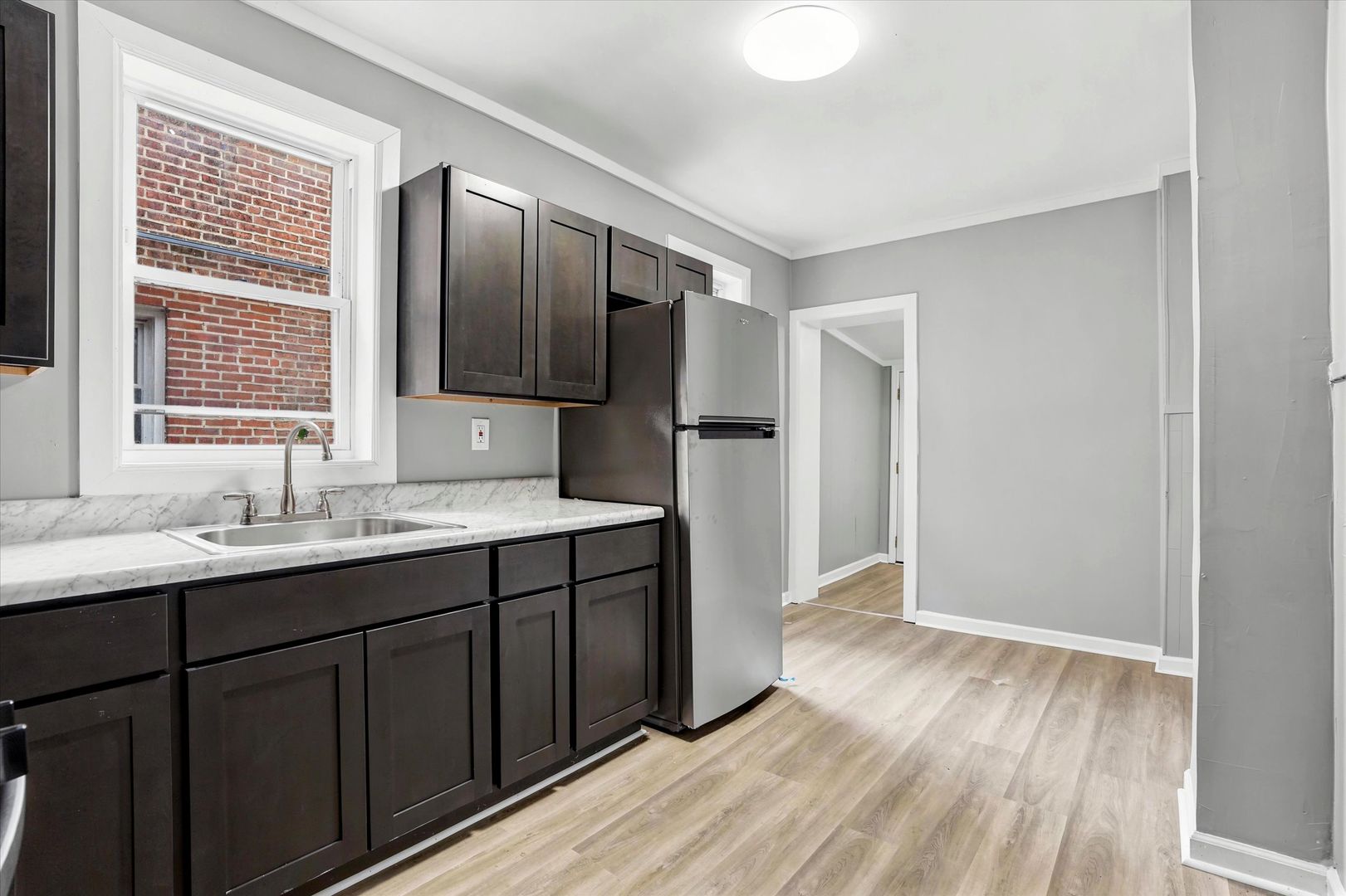 Trenton House: 828 Beatty St