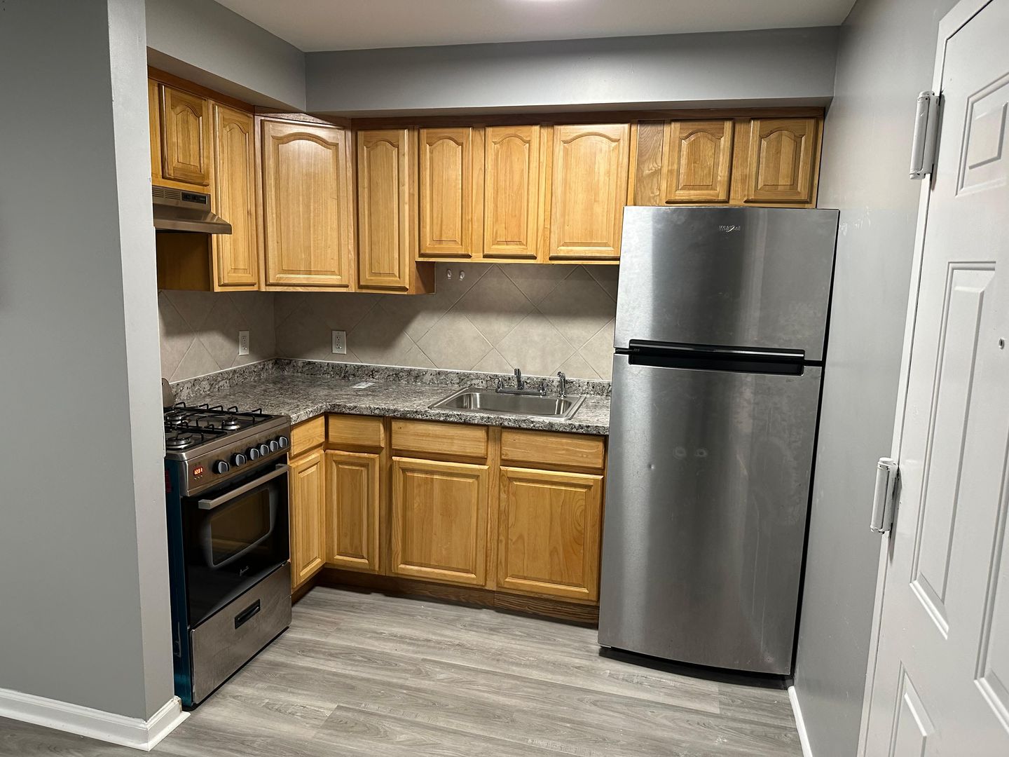 Trenton Apartment: 944 Riverside Ave