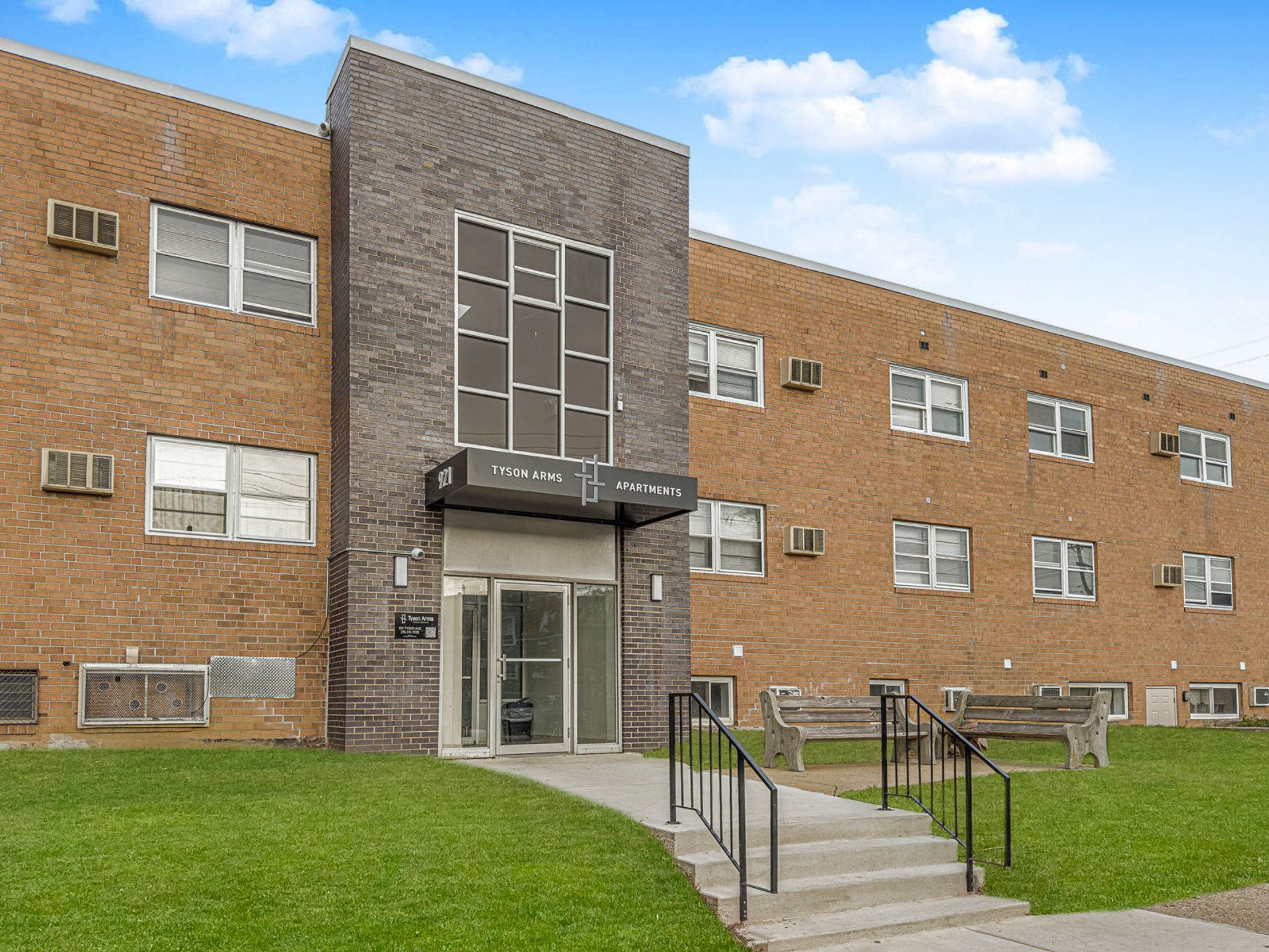 Philadelphia Apartment: 921 Tyson Ave