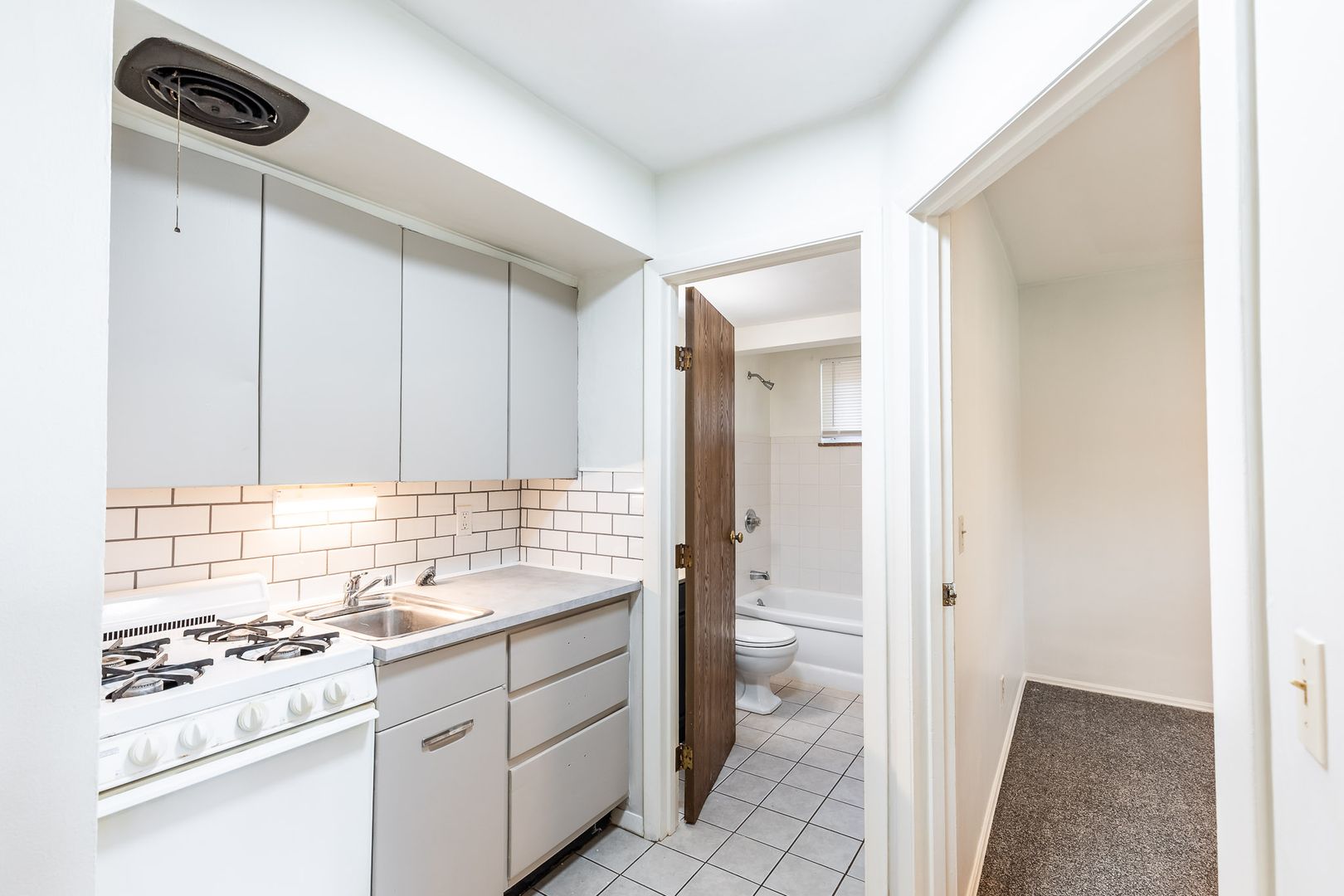 Cincinnati Apartment: 3212 Harry Lee Lane