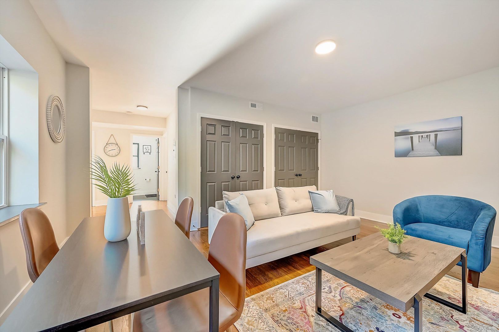 Cincinnati Apartment: 2622 Victory Parkway