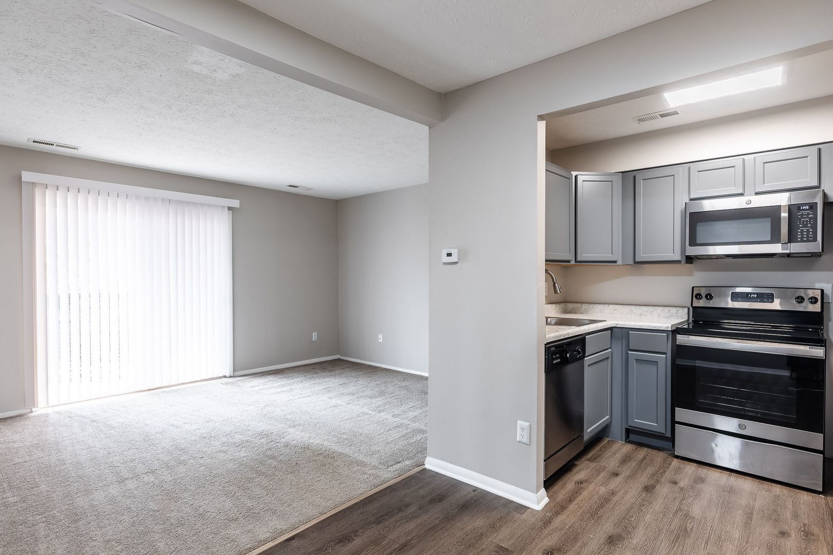 Cincinnati Apartment: 605 Hanna Ave