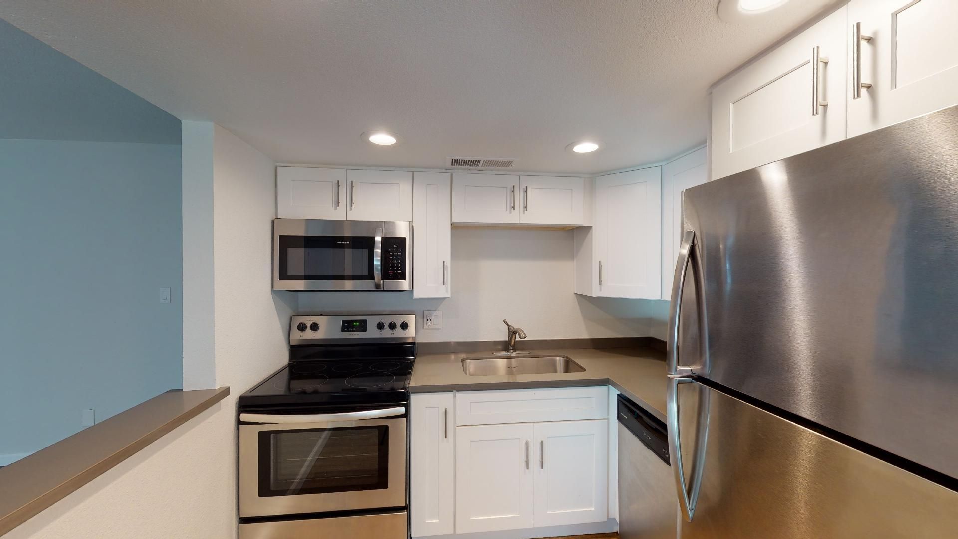 Phoenix Apartment: 1601 W Missouri Avenue