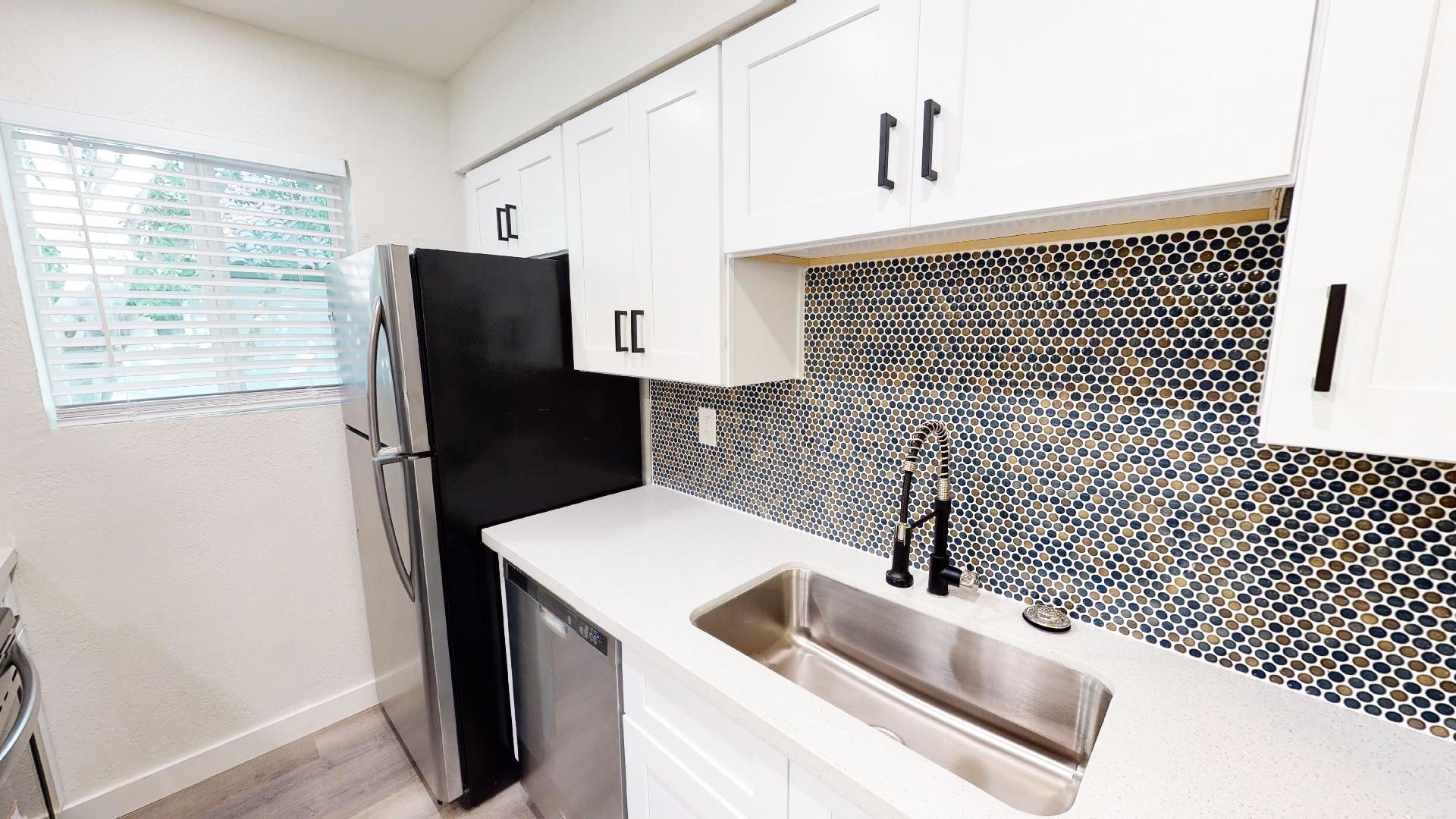 Phoenix Apartment: 1621 W Denton Lane