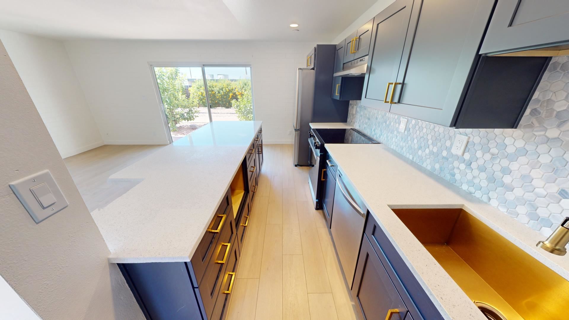 Phoenix Apartment: 1714 E Ocotillo Road