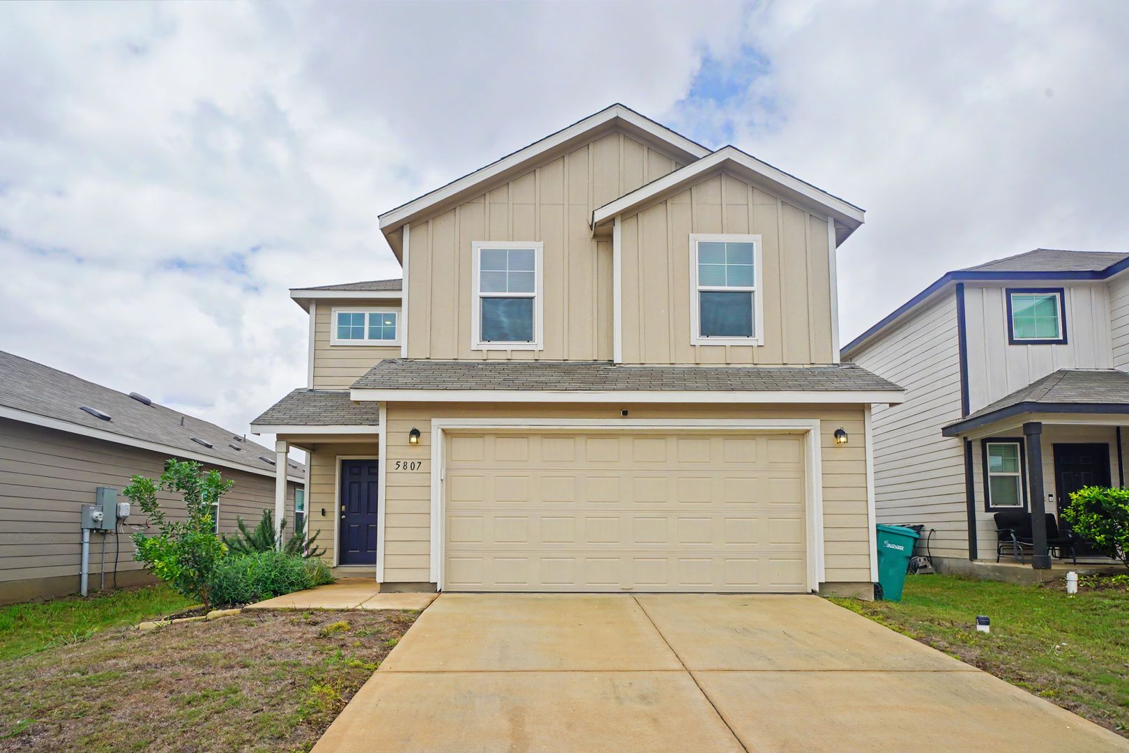 San Antonio House: 5807 Rolling Glen