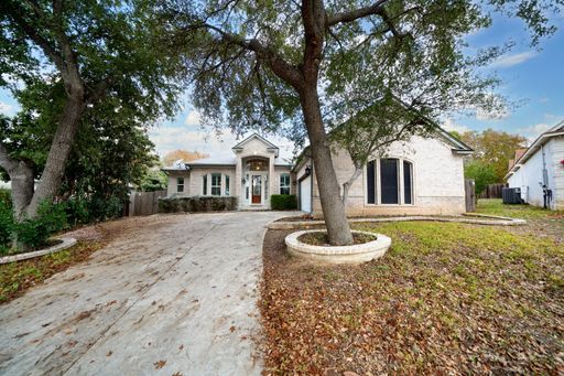 Spacious & Updated 3-Bedroom Home in Deer Creek, Schertz, TX -: $500 – photo 1