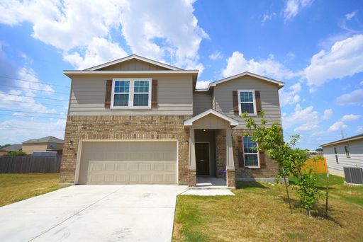 Spacious 5-Bedroom Home with Game Room -: $500 – photo 1