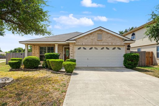 Charming 3-Bedroom Home with Flex Space -: $500 – photo 1