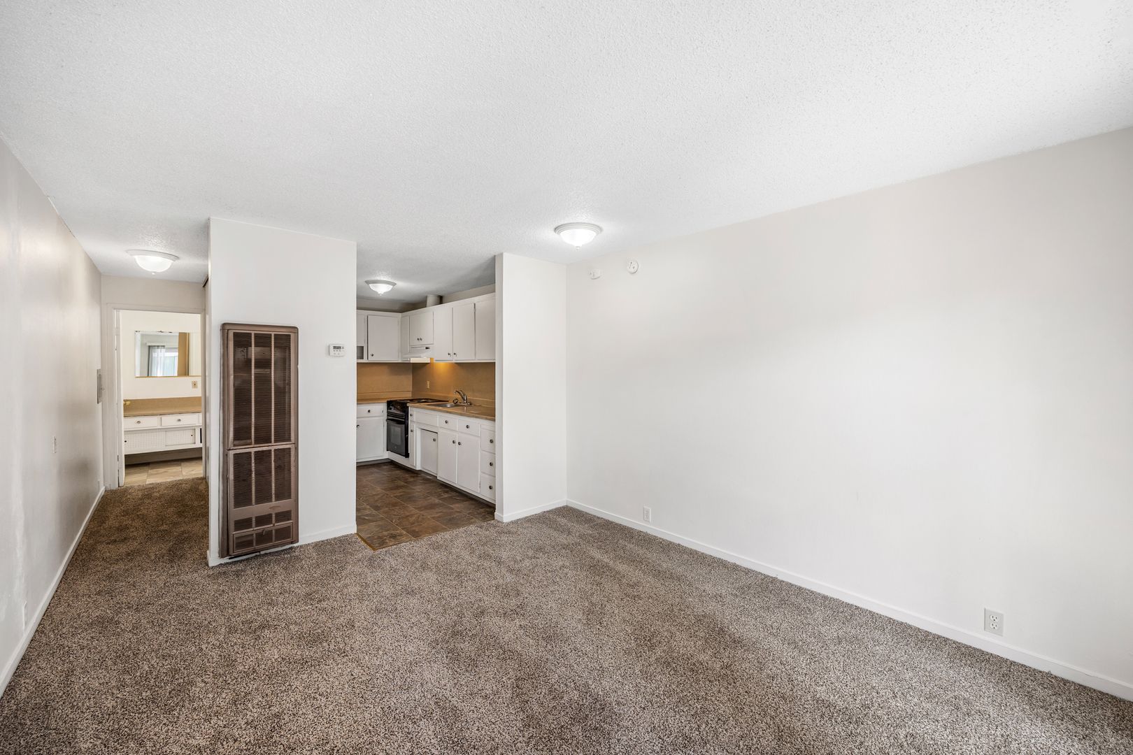 Davis Apartment: 320 K Street