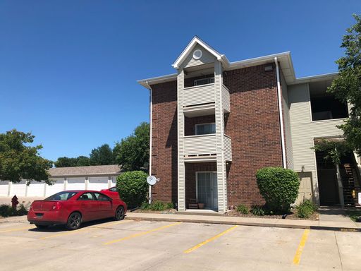 10330 N 140th St - A03