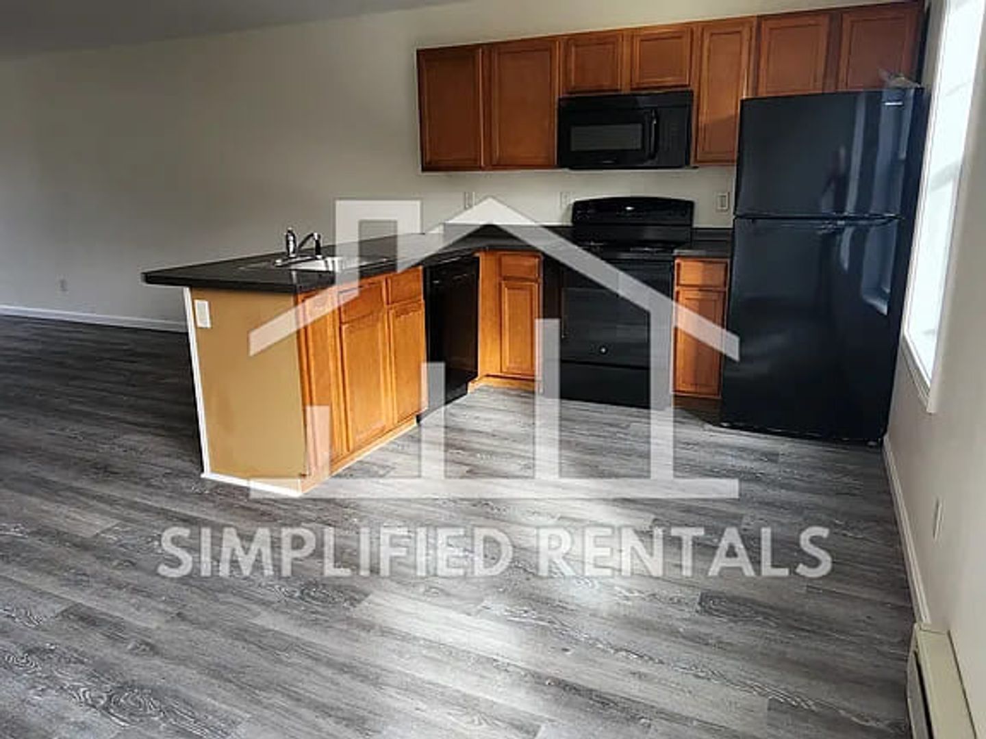 Rochester Apartment: 2-48 Townsend Lane, Rochester, NH
