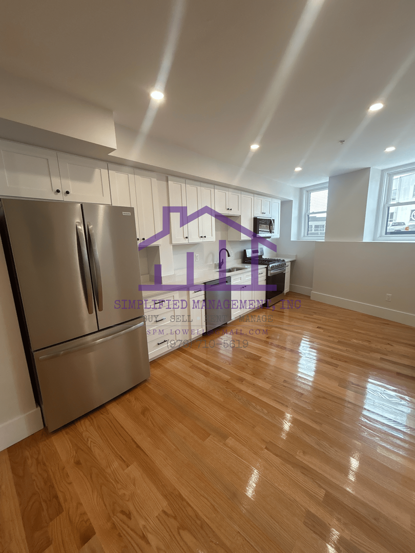 Gardner Apartment: 309 Central Street