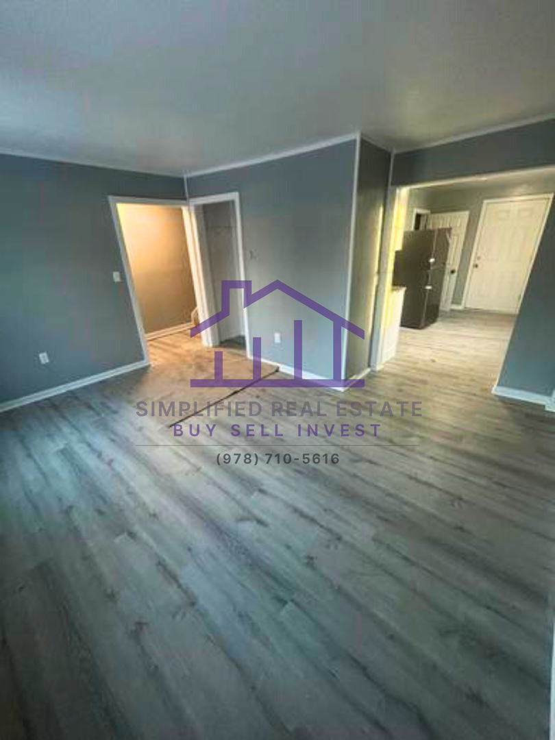 Winchendon Apartment: 418 River Street, Winchendon, MA