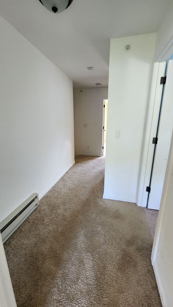 Rochester Apartment: 2-48 Townsend Lane, Rochester, NH