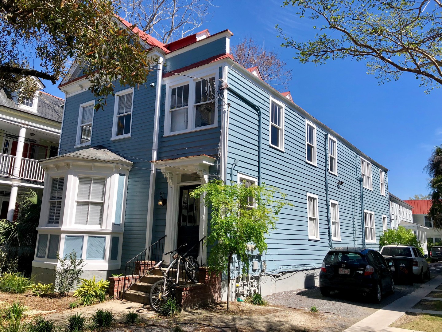 Charleston Apartment: 206 Ashley Avenue