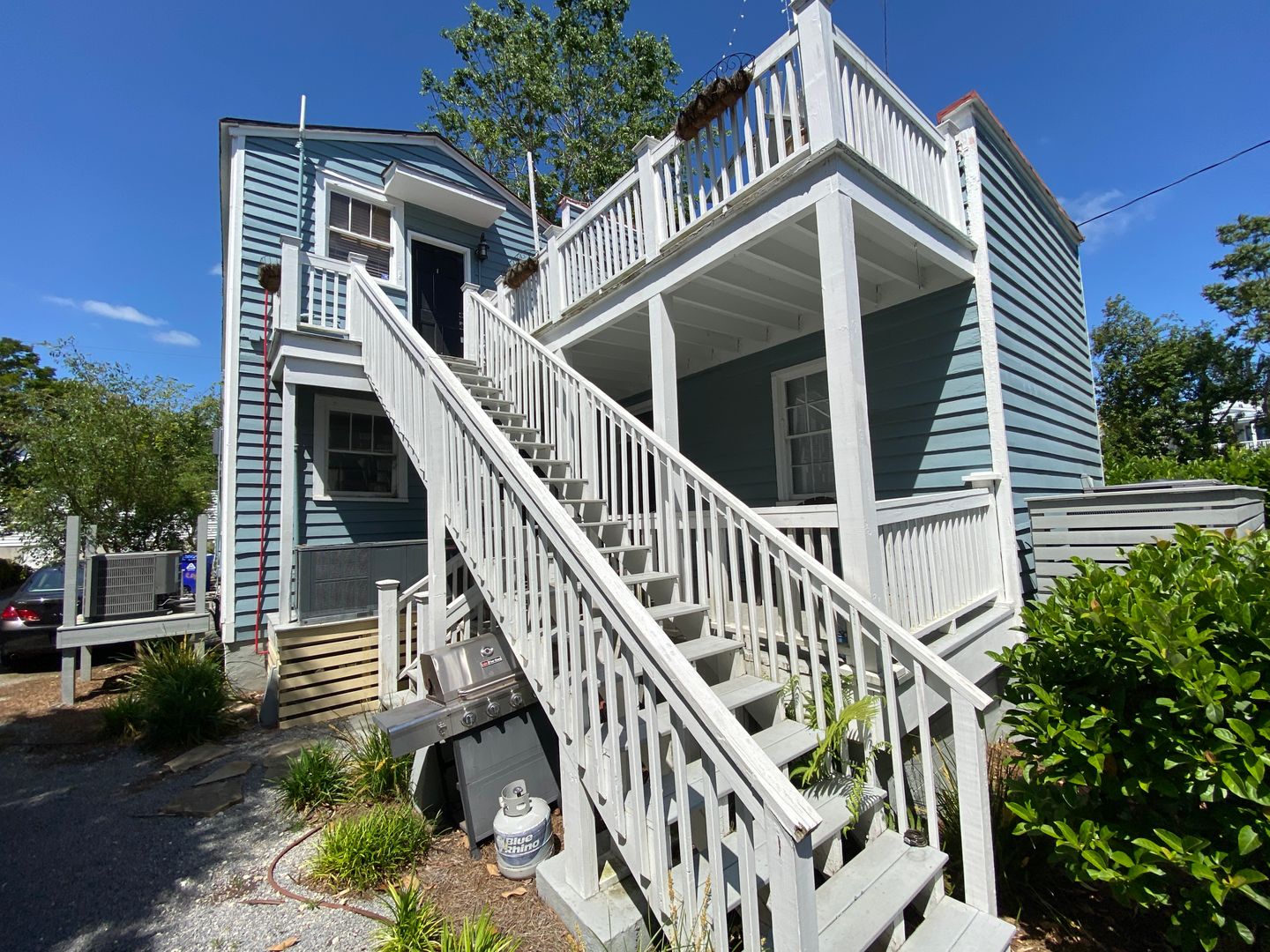 Charleston Apartment: 206 Ashley Avenue