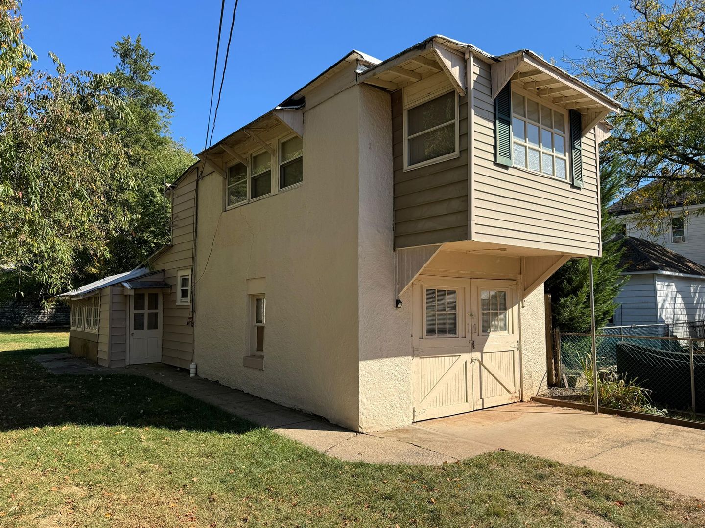 Highland Park Apartment: 309 S 2nd Avenue