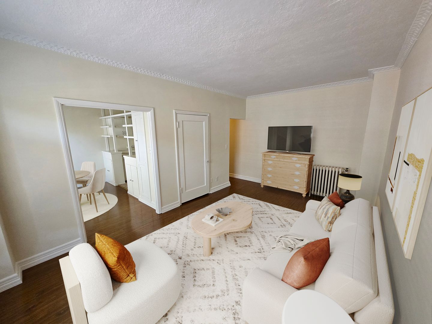 Los Angeles Apartment: 570 North Rossmore