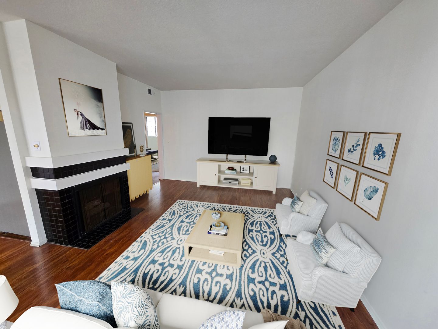 Los Angeles Apartment: 3648 Motor Avenue