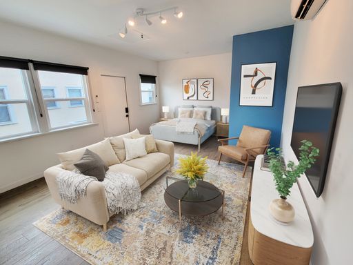 Renovated Studio With AC and Washer/Dryer! – photo 1