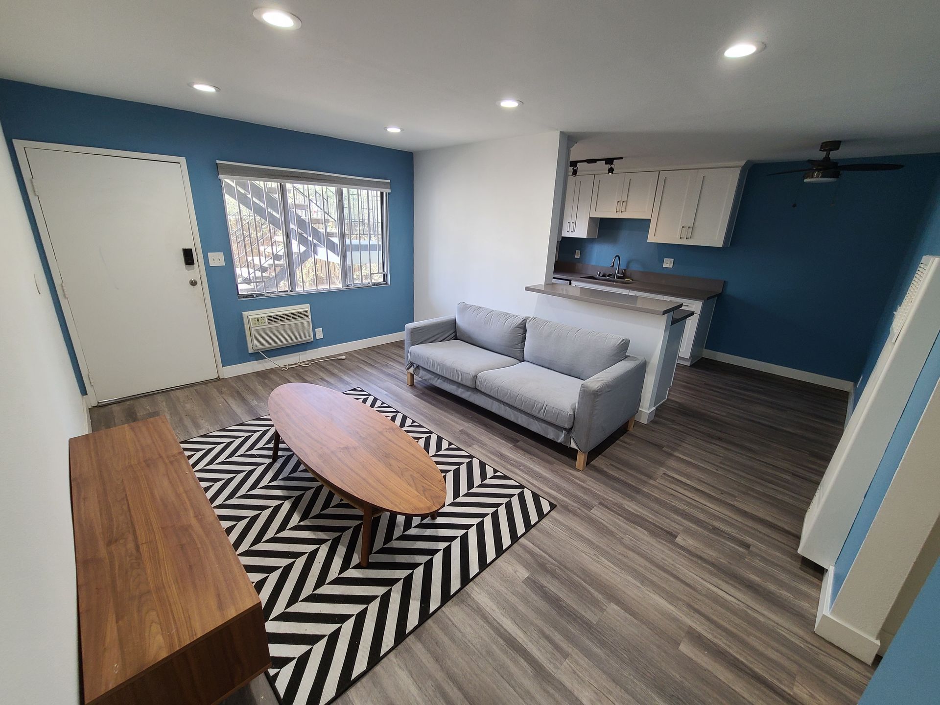 Los Angeles Apartment: 1330 Liberty Street