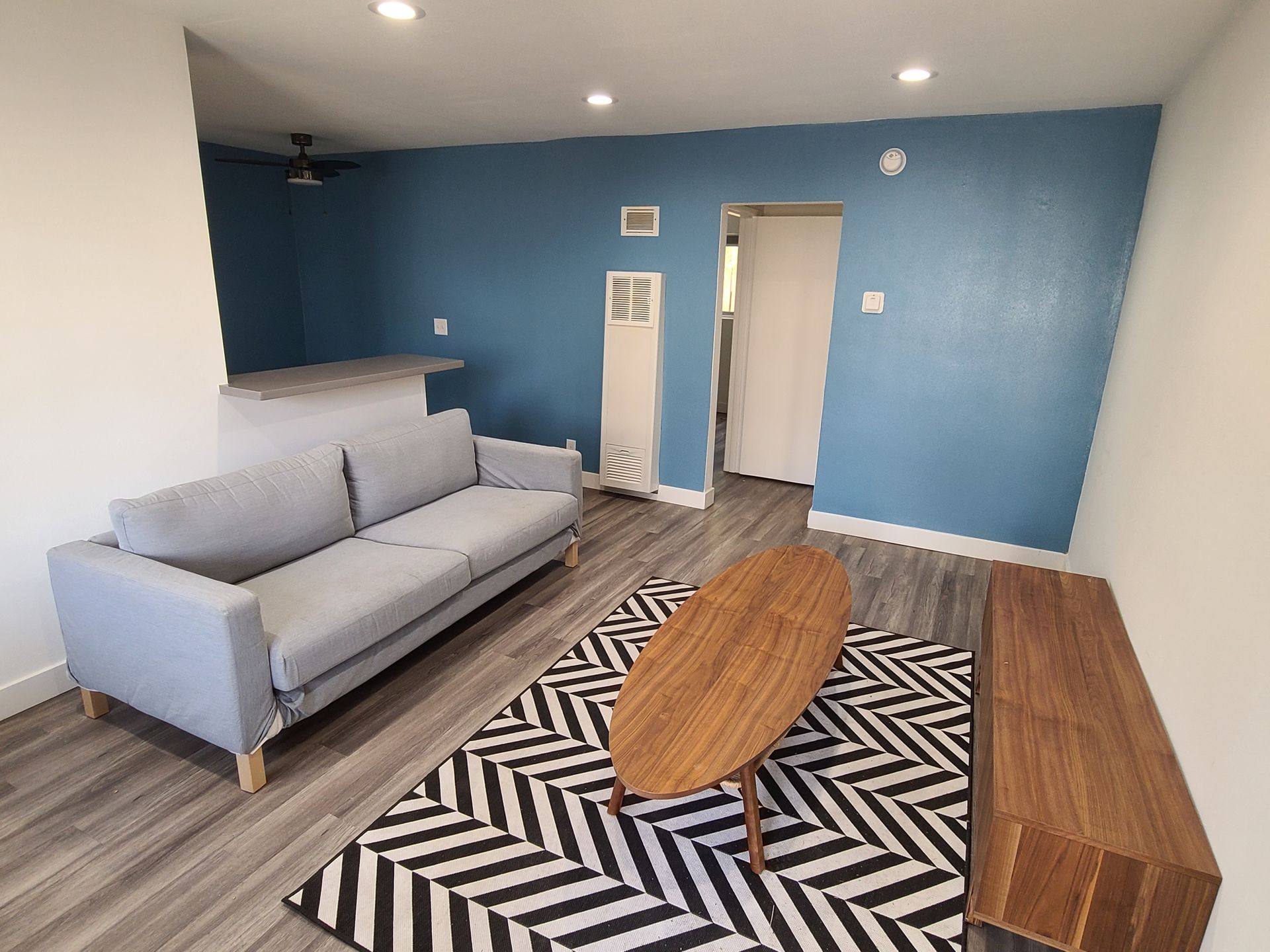 Los Angeles Apartment: 1330 Liberty Street
