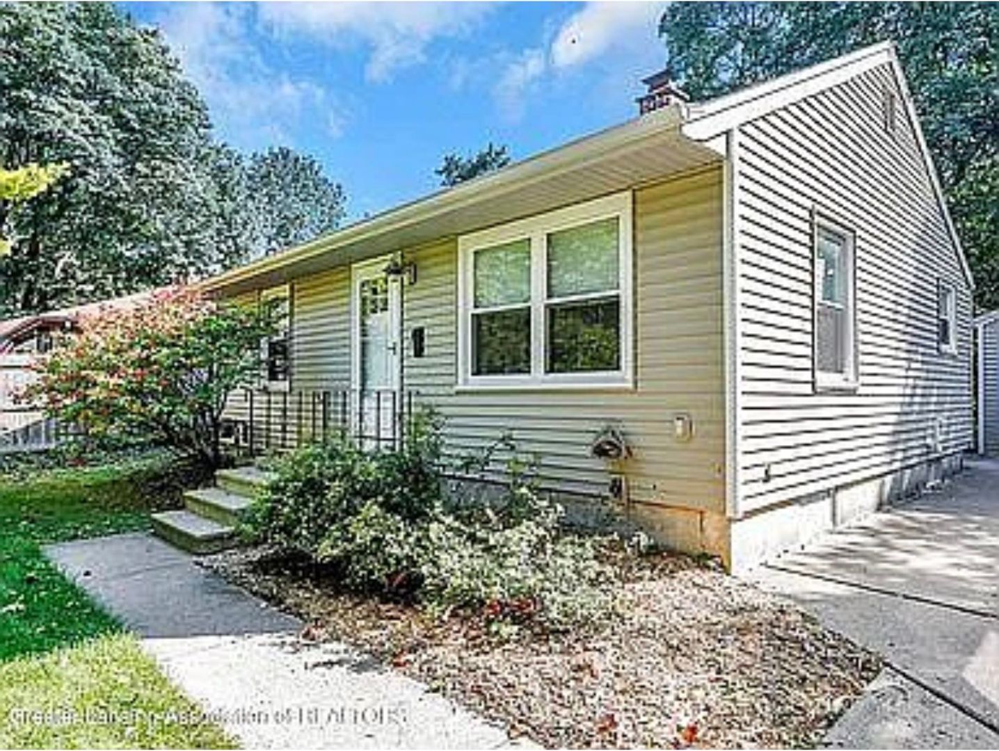 East Lansing Apartment: 331 W. Saginaw St.