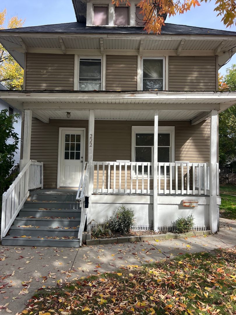 Lansing House: 222 Smith Ave