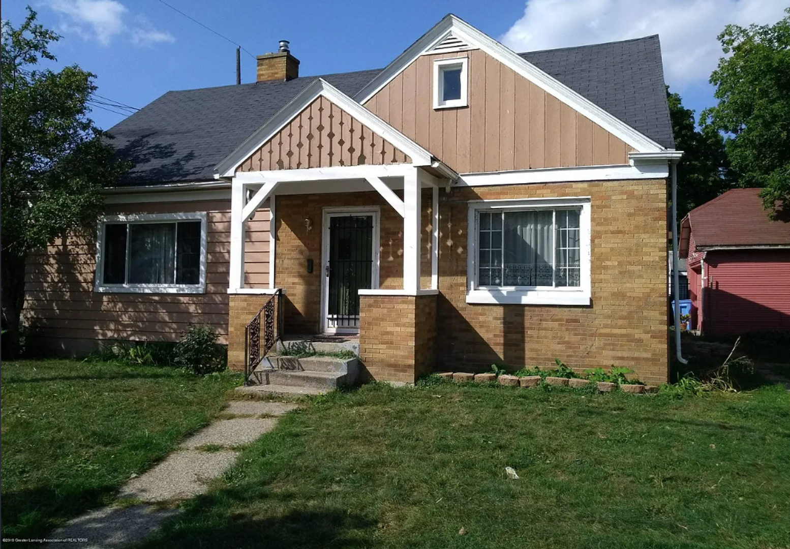 Lansing House: 324 West Oakland Ave
