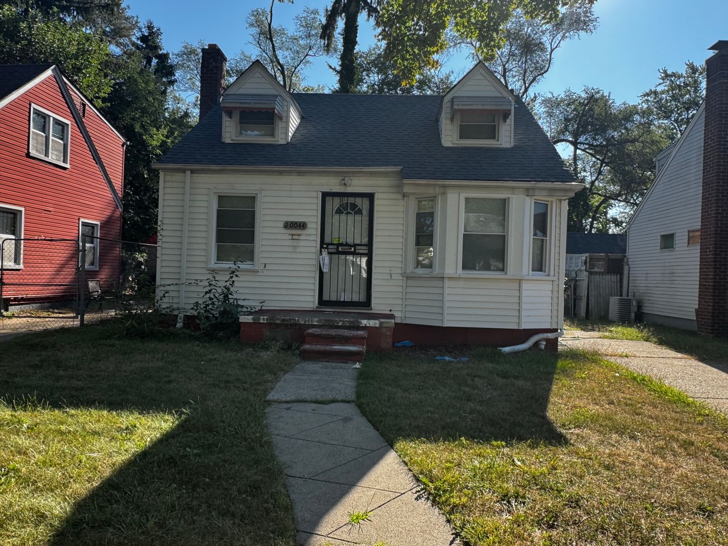 Detroit House: 20044 Ashton Ave