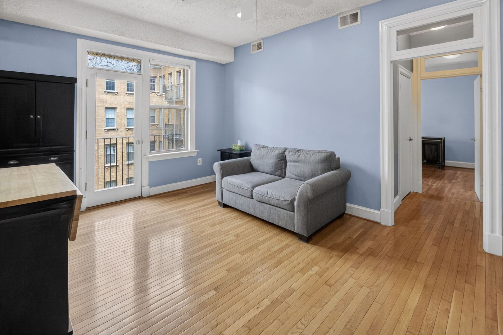1401 Columbia Rd NW Unit 319 6 of 12