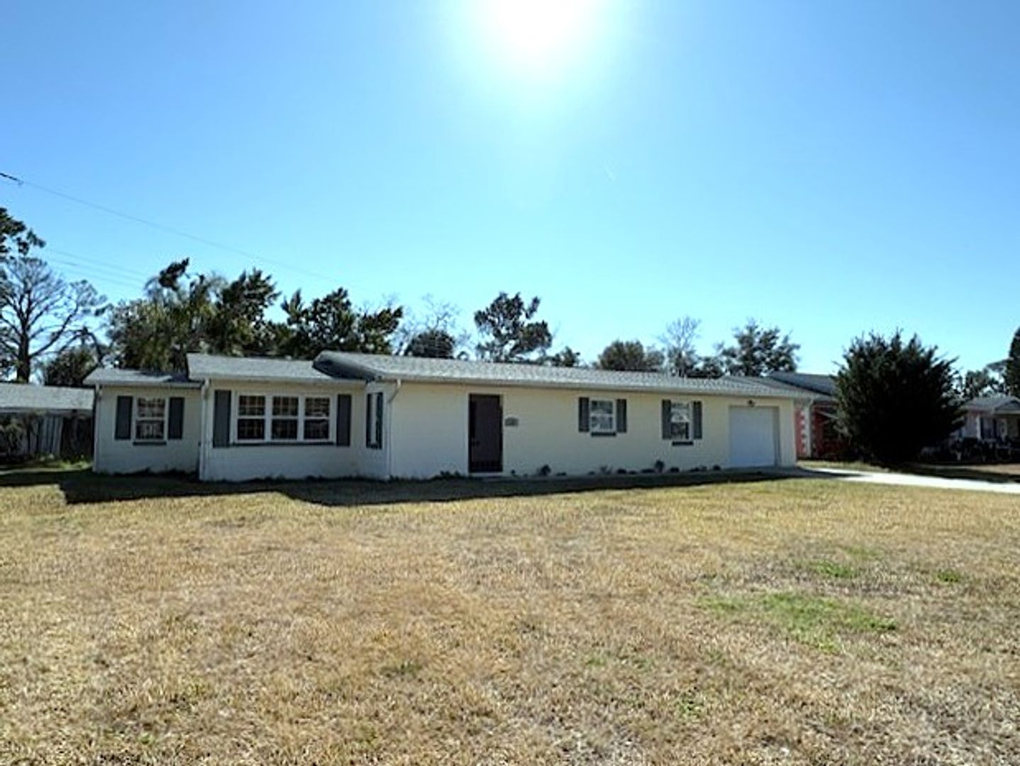 South Daytona House: 2353 Florida Blvd.