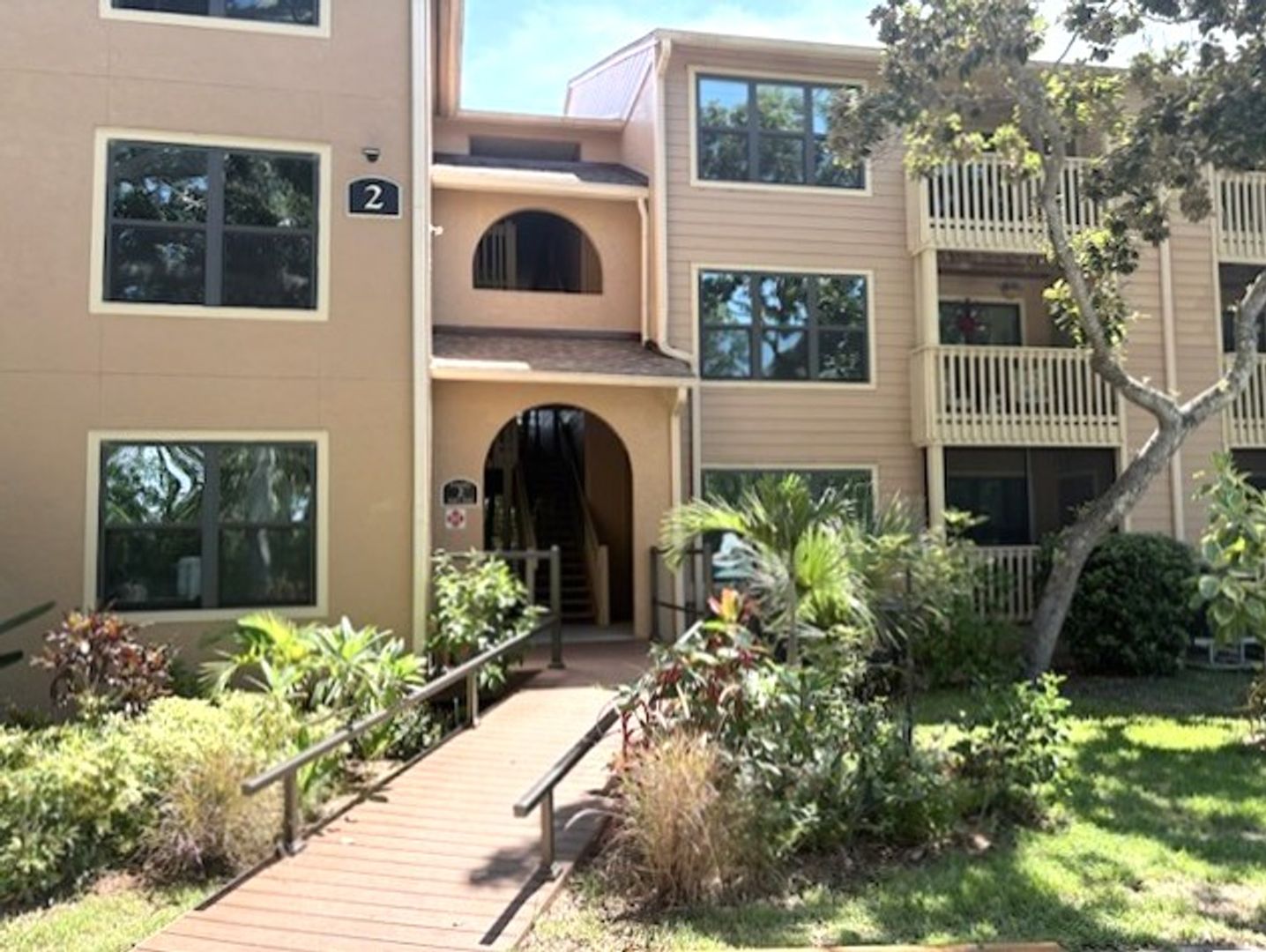 Daytona Beach Condo: 1401 S. Palmetto Ave., Unit 203