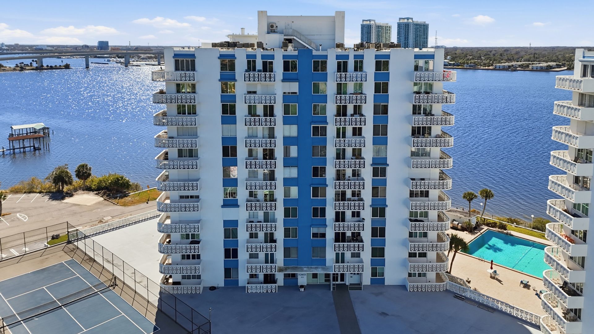 Daytona Beach Condo: 925 N Halifax Ave.