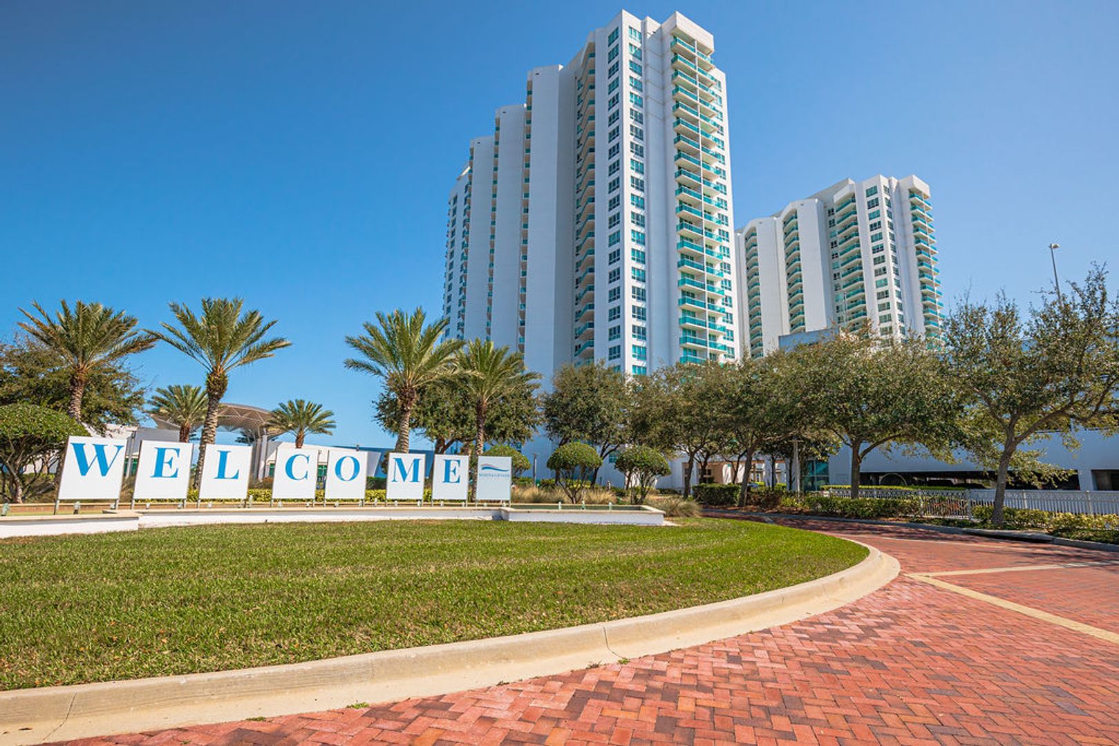 Holly Hill Condo: 241 Riverside Dr.