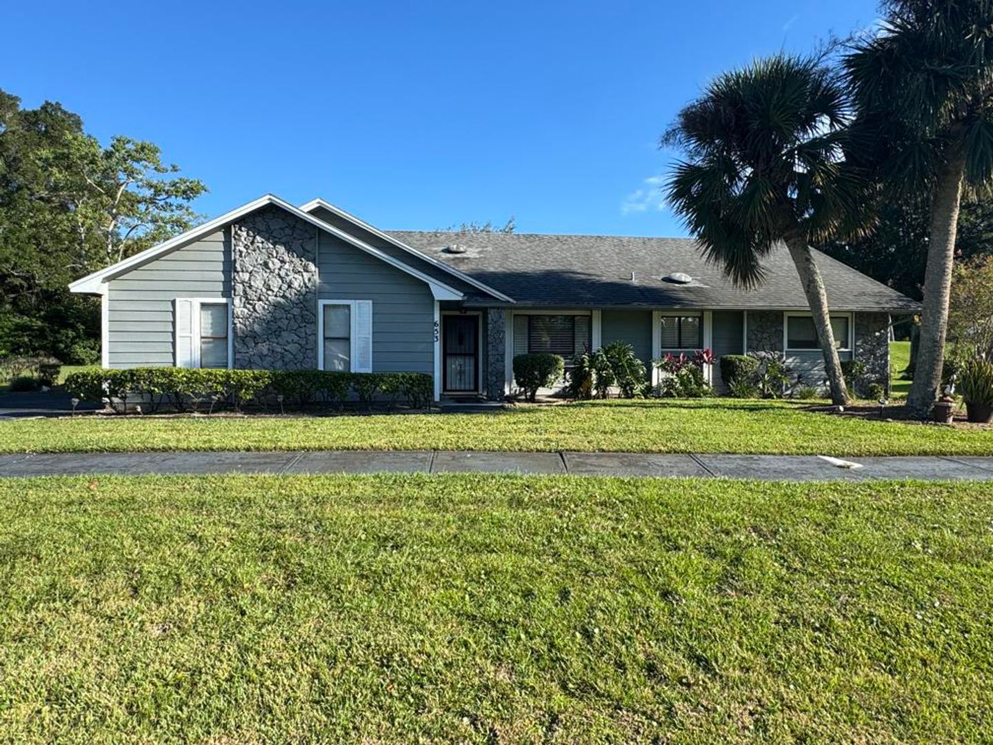 Daytona Beach House: 653 Pelican Bay Dr.
