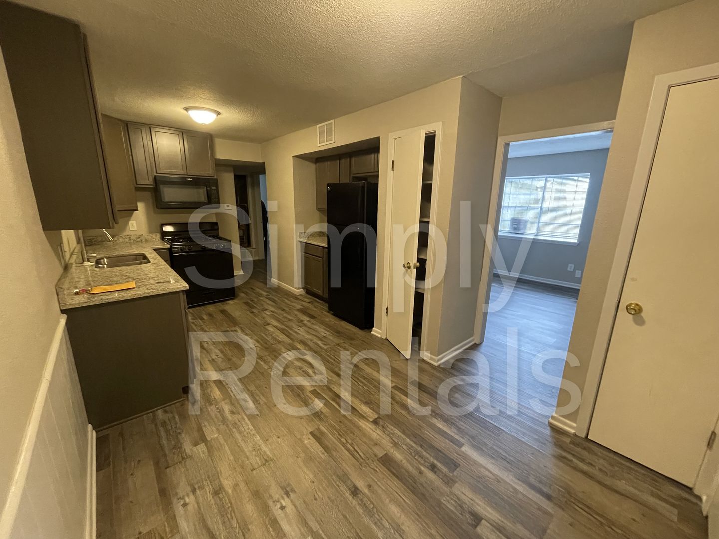 Greenville Apartment: 3513 Washington St
