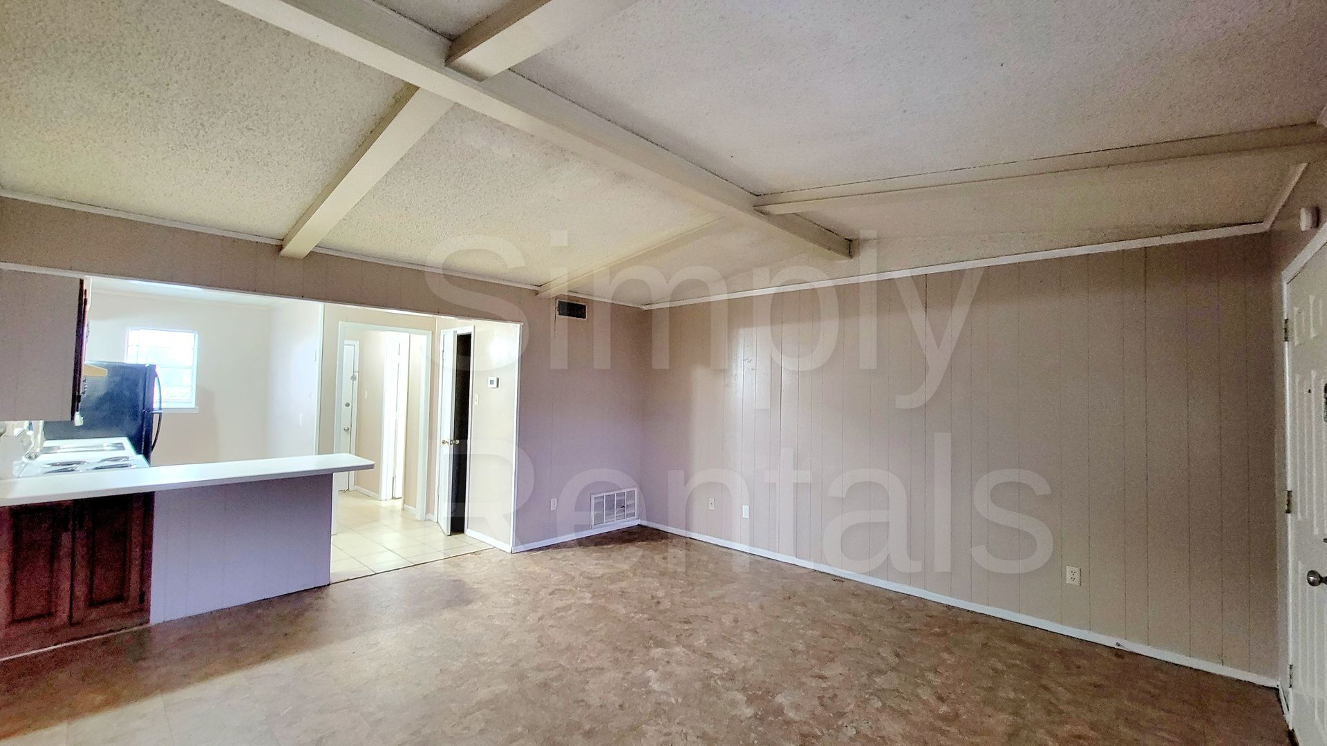 Sulphur Springs Apartment: 400 Bill Bradford Road