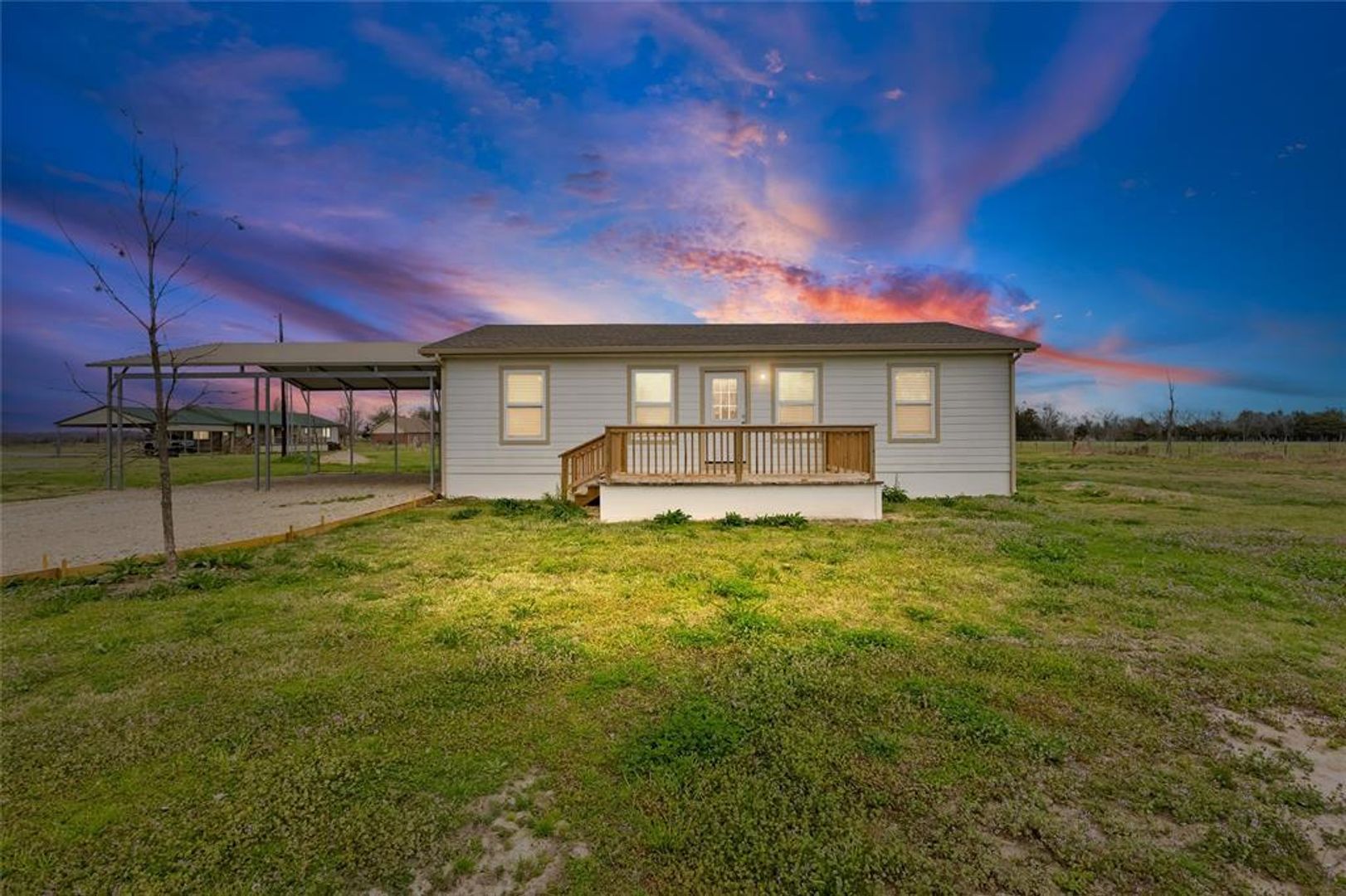 Lone Oak House: 6934 Simmons